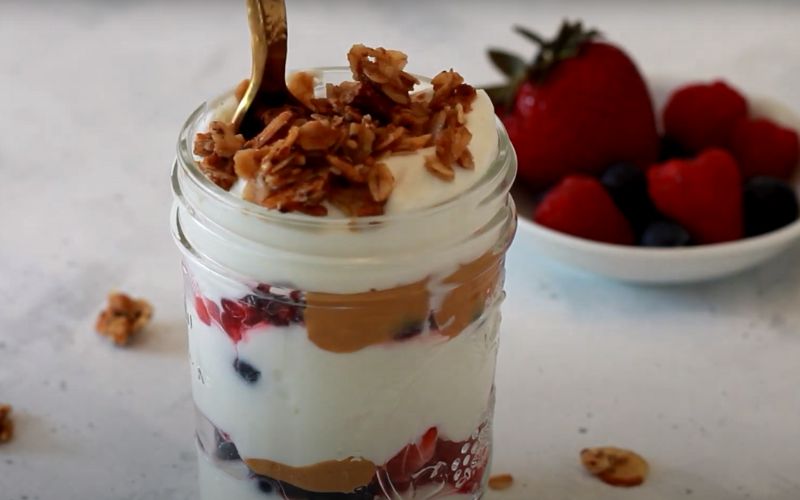 How to Serve 4 Ingredient Yogurt Parfait